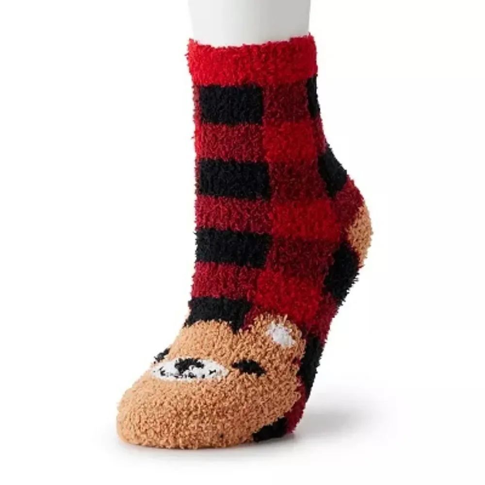 🩵NWT Cozy Red & Black Buffalo Plaid Bear Crew Socks